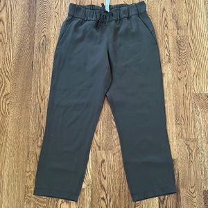 Lulu Lemon cropped pants